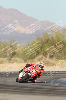 media/Nov-02-2025-CVMA (Sun) [[337aff29ab]]/Race 17-Amateur Supersport Middleweight/